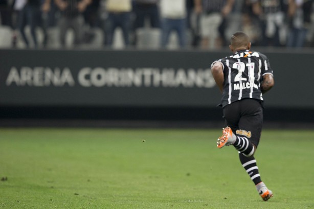 Malcom poder ajudar o Corinthians a garantir seis pontos nas duas prximas partidas