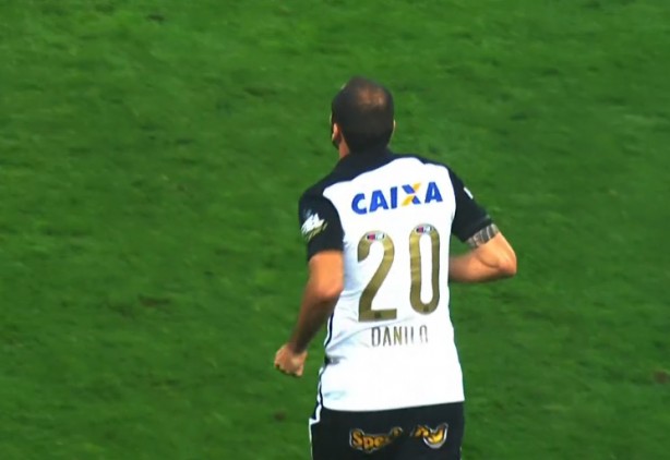 Danilo completou o seu 300ª jogo com a camisa do Corinthians nesta quarta-feira