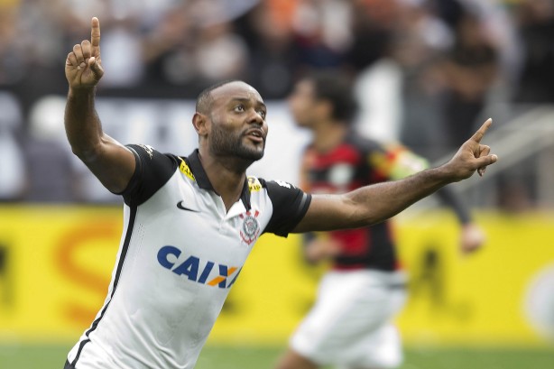 Corinthians celebrou marca nas redes sociais