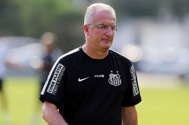 Dorival rejeitou deixar o Santos no momento para assumir Corinthians