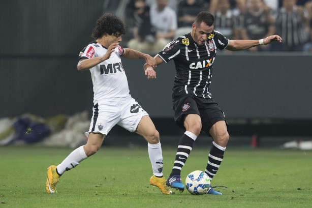 Contra o Atlético-MG, Corinthians busca três pontos no Independência