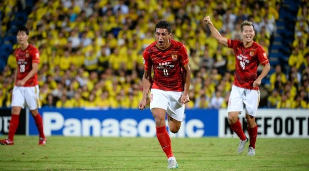 Paulinho marcou gol que garantiu título para o time de Felipão