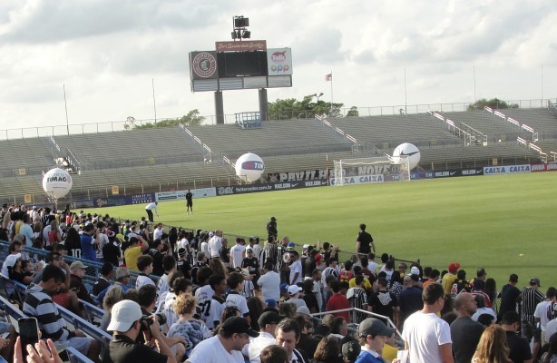 Em 2015, o Corinthians usou o Lockhart Stadium para encontrar a torcida americana em treino aberto