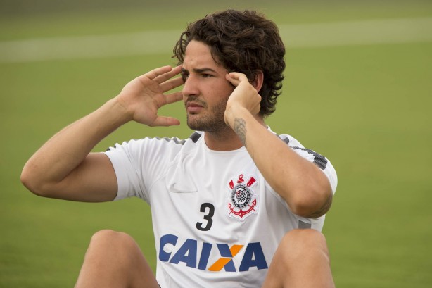 Alexandre Pato ficou fora da viagem do Corinthians para os Estados Unidos