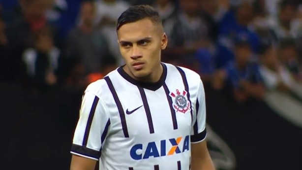 Promessa da base alvinegra, Léo Jabá foi titular na vitória sobre o Cruzeiro