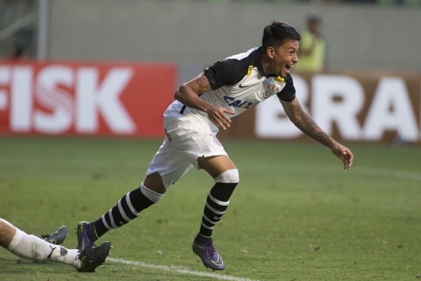 Lucca fez o primeiro gol do Corinthians contra a Ferroviria