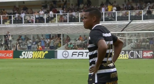 Alan Mineiro fez sua estreia em jogos oficiais neste domingo