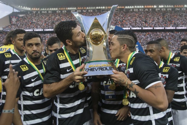 Atual campeão, Corinthians pode jogar nas noites de segunda em 2016