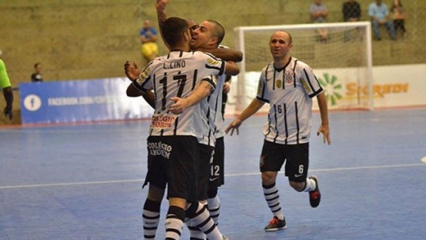 Timo estreou com o p direito na Liga Paulista de Futsal nesta segunda-feira