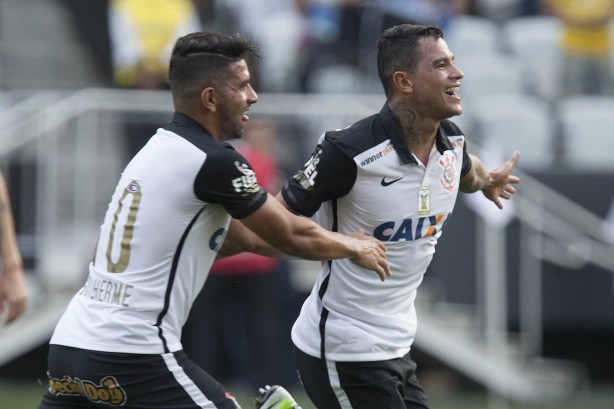 Guilherme e Giovanni Augusto estão de volta à equipe titular do Corinthians