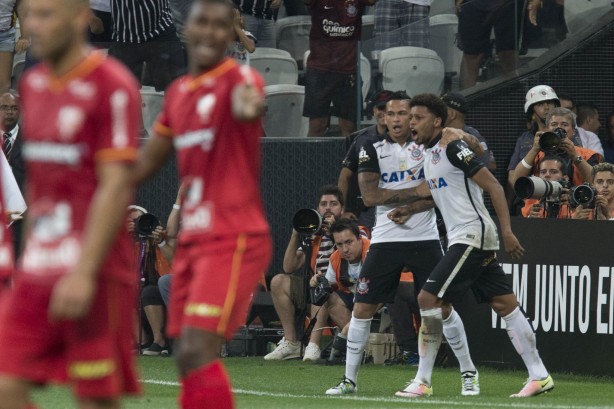 Corinthians impôs seu ritmo de jogo contra o Audax