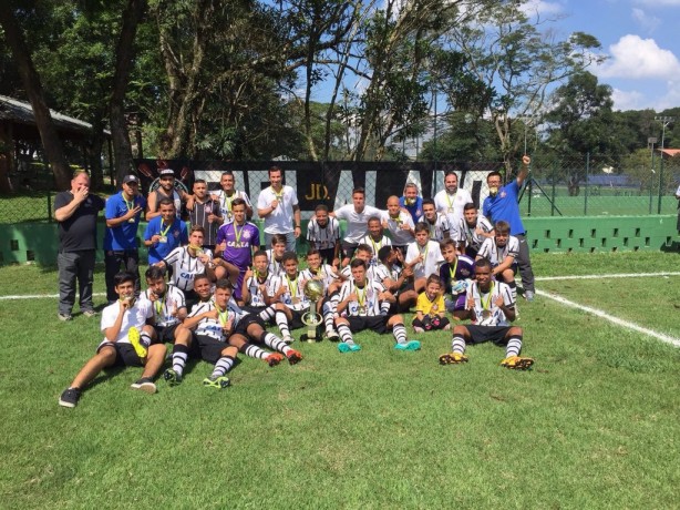 Corinthians Sub-15 enfrentou cinco equipes japoneses e o Palmeiras