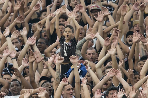 Fiel deve encher a Arena no duelo de volta das oitavas de final da Libertadores