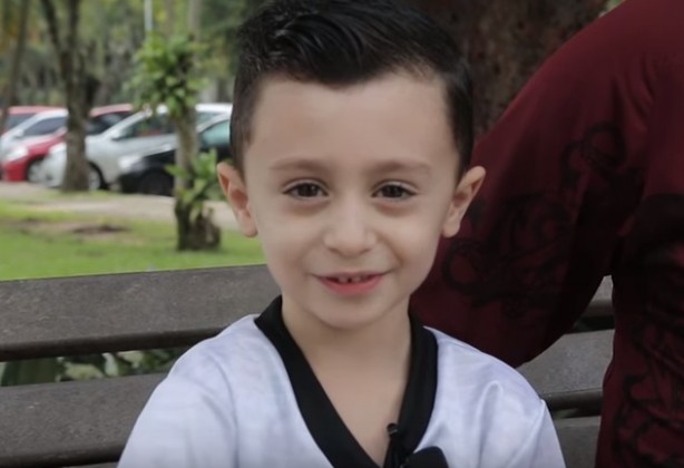 Guilherme, de apenas cinco anos, já sabe provocar o Palmeiras