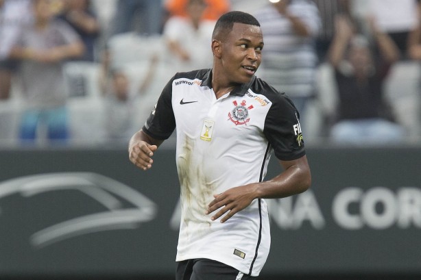 Alan Mineiro quer permanecer no Corinthians