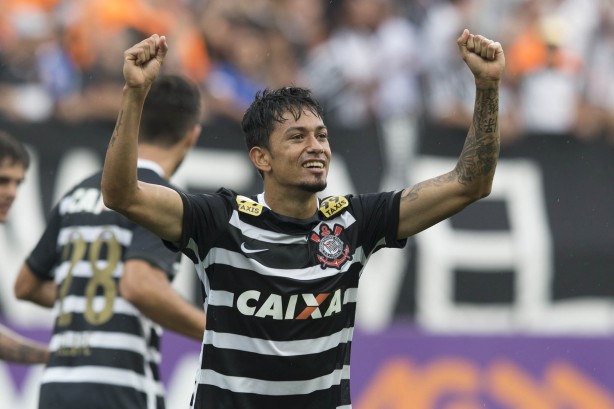 Patrocinadores do Corinthians foram os que mais lucraram em 2015, quando o time ergueu a taa de campeo nacional