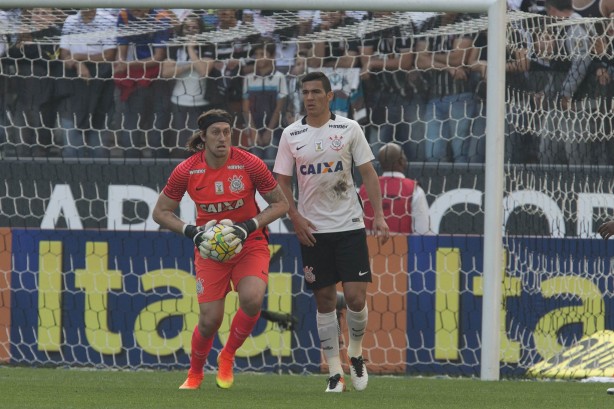 Cssio deu lugar ao jovem Caque Frana no intervalo do jogo frente ao Botafogo