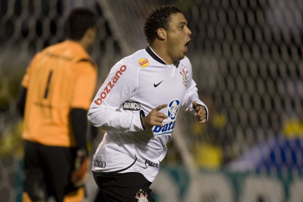 Ronaldo Fenmeno vestiu a camisa do Corinthians de 2009 a 2011