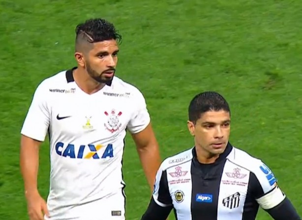 Guilherme iniciou jogada do gol de Giovanni Augusto, o nico do Corinthians sobre o Santos