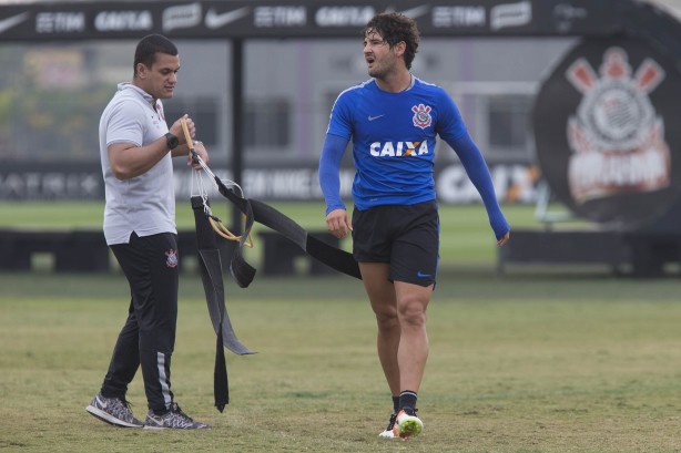 Alexandre Pato pode, enfim, dar adeus definitivo ao Corinthians