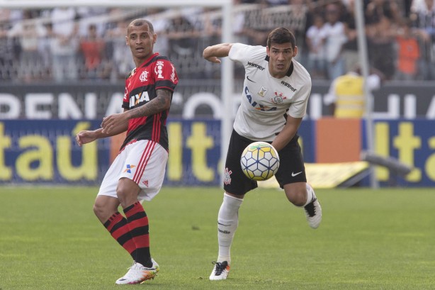 Balbuena no cedeu aos atacantes do Flamengo e contribuiu para goleada por 4 a 0