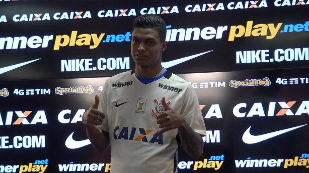 Bruno Paulo chegou ao Corinthians em maio, mas foi apresentado somente agora