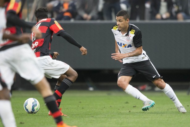 Flamengo no vence Timo h dez anos em So Paulo
