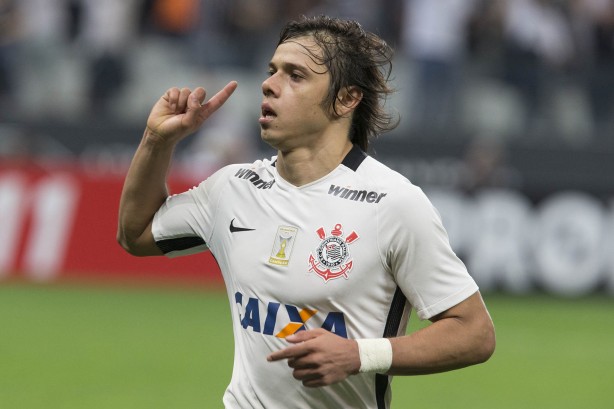 Romero marcou dois dos quatro gols corinthianos contra o Flamengo