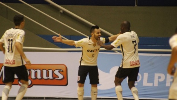 Corinthians vem de bom jogo na Liga Paulista contra o Taubat