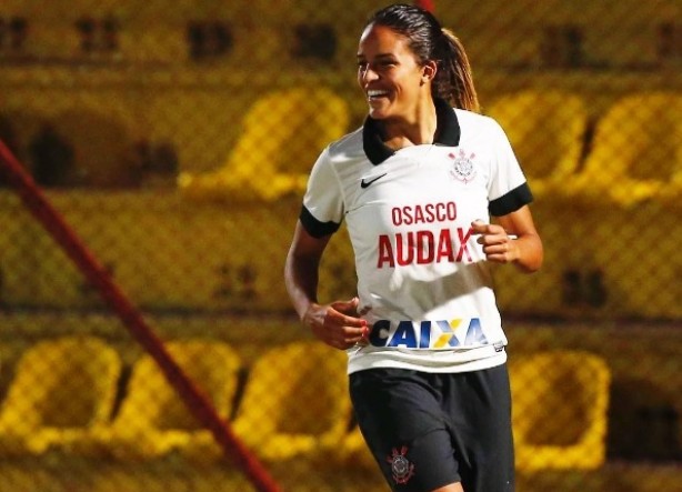 Gabi Nunes, de 19 anos, é esperança do Corinthians que tenta disputar decisão do Paulista Feminino