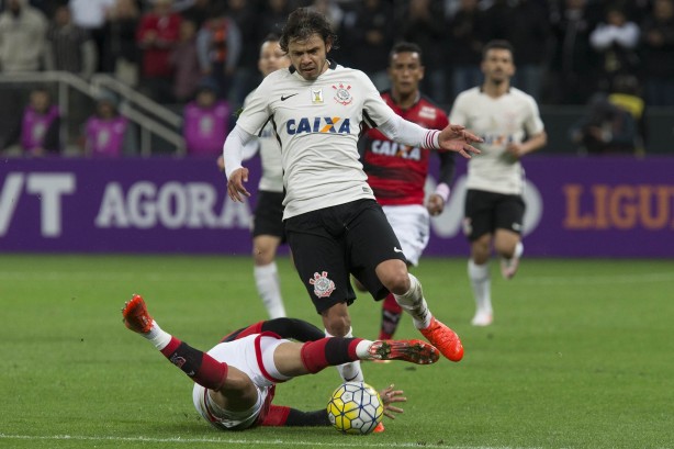 Romero foi substiudo por Marlone, autor do primeiro gol do Timo contra o Vitria.