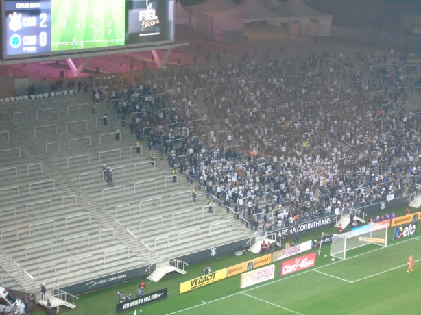 Cerca de 18 mil torcedores assistiram ao duelo entre Corinthians e Cruzeiro
