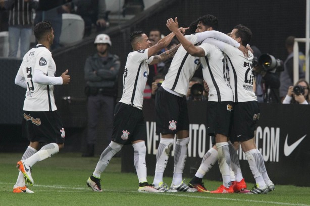 Corinthians entra em campo na quinta colocao do Brasileiro