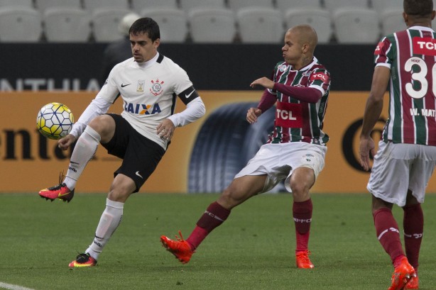 Depois de jogo polmico de quarta, Corinthians e Fluminense se reencontram domingo