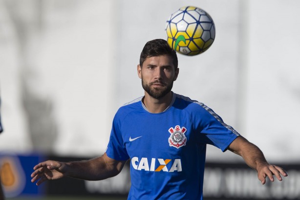 Hexacampeo brasileiro, Felipe deixou o Corinthians em junho