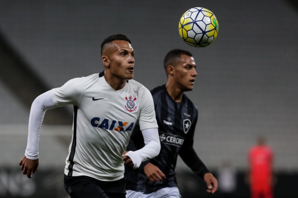 Lo Jab ser promovido ao time profissional do Corinthians