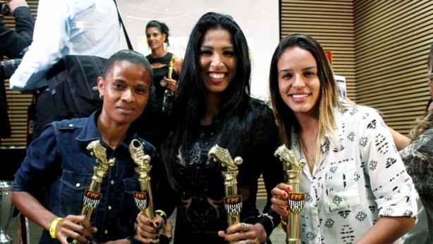 Quatro jogadoras que atuaram pelo Corinthians no Paulista receberam prmios.