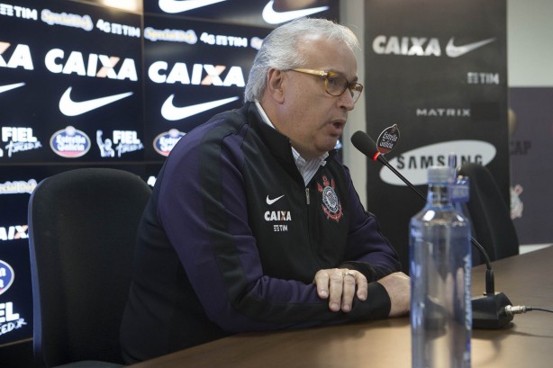 Roberto de Andrade no negou chance de contratao de novo treinador em 2016