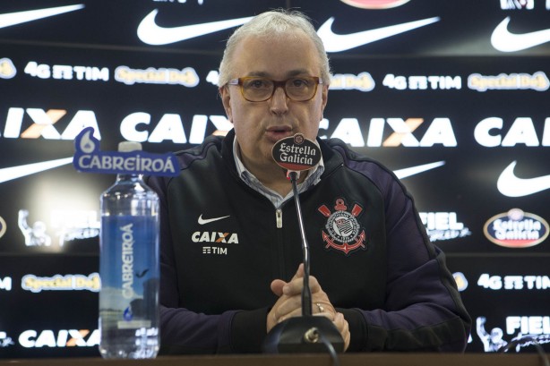 Roberto de Andrade confirma J no Corinthians