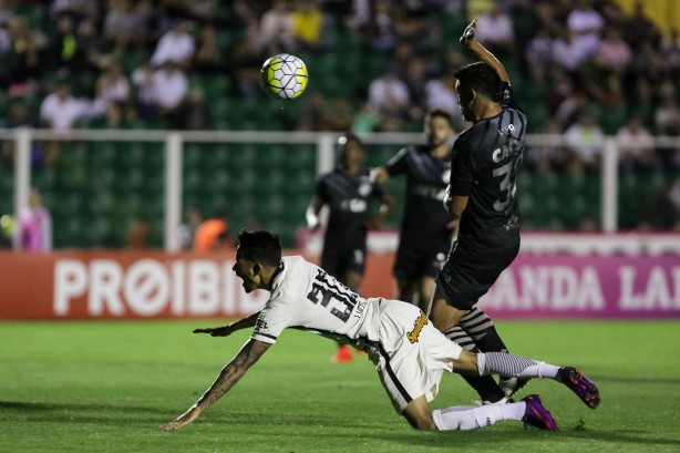 Corinthians ficou no empate contra o Figueirense em Florianpolis