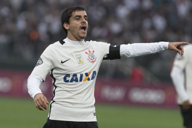 Fagner estreou pelo Corinthians como profissional h dez anos