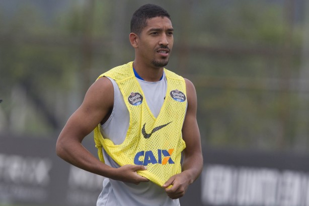 Léo Príncipe deve disputar seu terceiro clássico pelo Corinthians