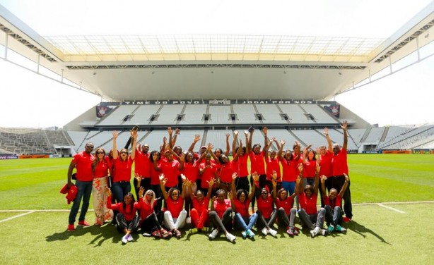 Seleção de Camarões visitou Arena Corinthians neste domingo