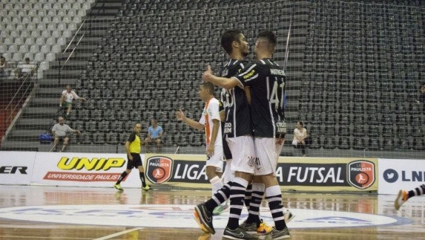Sub-20 do Corinthians/Unip goleia em primeiro duelo nas semifinais do Estadual