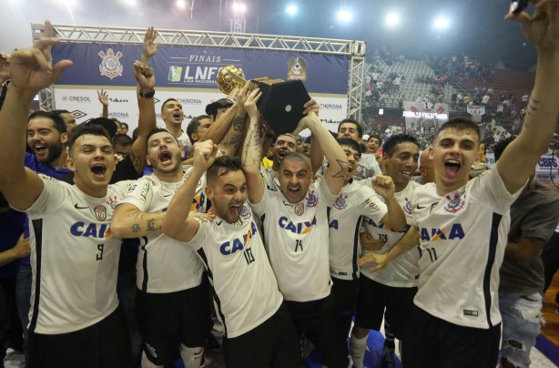 Corinthians conquistou título inédito da LNF em 2017