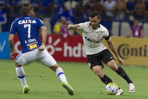 Corinthians encara o Cruzeiro neste domingo, no Mineirão