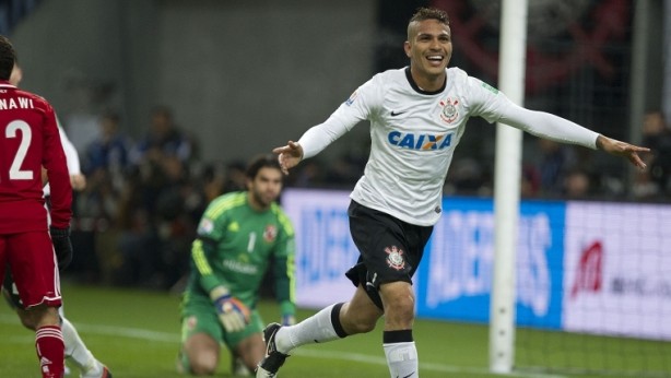 H quatro anos, o Corinthians dava o primeiro passo rumo ao Bi no Mundial de Clubes