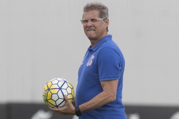 Técnico do Corinthians, Oswaldo retoma treinos nesta segunda-feira