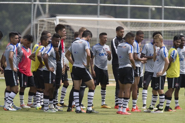 Time Sub-20 do Corinthians se prepara para a Copa So Paulo, que comea em janeiro