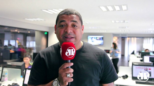 Vampeta opinou sobre fracasso do Corinthians e fez alerta para 2017